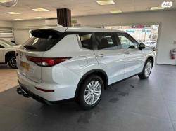 מיצובישי אאוטלנדר Executive אוט' 7 מק' 2.5 (181 כ"ס) בנזין 2021 למכי