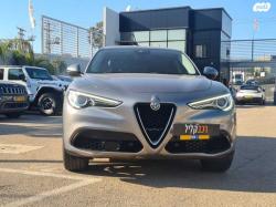 אלפא רומיאו סטלויו 4X4 First Edition אוט' 2.0 (280 כ''ס) בנזין 2017 למכ