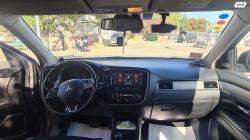 מיצובישי אאוטלנדר Instyle אוט' 7 מק' 2.0 (150 כ"ס) בנזין 2015 למכיר