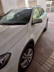 מרצדס GLA GLA200 Urban אוט' 1.6 (156 כ''ס) [2014-2017] בנזין 2015 למכירה בתל