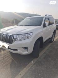 טויוטה לנד קרוזר קצר 4X4 Luxury SWB אוט' 3 דלתות דיזל 2.8 (204 כ''ס) 