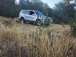 טויוטה לנד קרוזר ארוך 4X4 STD אוט' דיזל 8 מק' 3.0 (166 כ''ס) דיזל 2