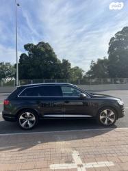 אאודי Q7 4X4 Luxury אוט' דיזל 7 מק' 3.0 (272 כ''ס) דיזל 2017 למכירה בפת