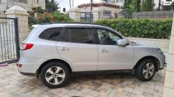 יונדאי סנטה פה 4X4 Luxury אוט' בנזין 7 מק' 2.3 (174 כ''ס) בנזין 2012 ל