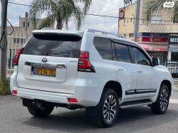 טויוטה לנד קרוזר ארוך Sahara אוט' 7 מק' דיזל 5 דל' 2.8 (204 כ"ס) די