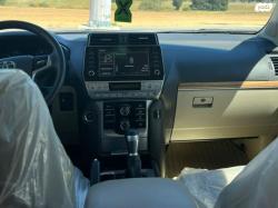 טויוטה לנד קרוזר ארוך Sahara אוט' 7 מק' דיזל 5 דל' 2.8 (204 כ"ס) די