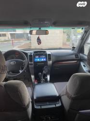 טויוטה לנד קרוזר ארוך 4X4 STD אוט' דיזל 8 מק' 3.0 (166 כ''ס) דיזל 2