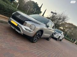 מיצובישי אאוטלנדר Instyle אוט' 7 מק' 2.5 (181 כ"ס) בנזין 2021 למכיר