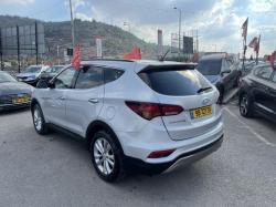 יונדאי סנטה פה 4X4 Premium אוט' בנזין 7 מק' 2.4 (192 כ"ס) בנזין 2017 ל