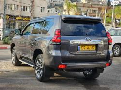 טויוטה לנד קרוזר ארוך Sahara אוט' 7 מק' דיזל 5 דל' 2.8 (204 כ"ס) די