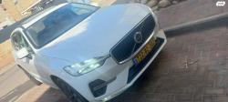 וולוו XC60 B5 Momentum אוט' 2.0 (250 כ''ס) בנזין 2022 למכירה בבאר שבע