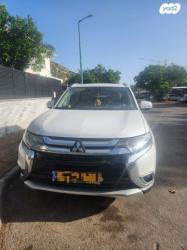 מיצובישי אאוטלנדר Instyle אוט' 7 מק' 2.0 (150 כ"ס) בנזין 2017 למכיר