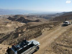 טויוטה לנד קרוזר פרדו ארוך 4X4 Luxury אוט' דיזל 8 מק' 3.0 (125 כ''ס