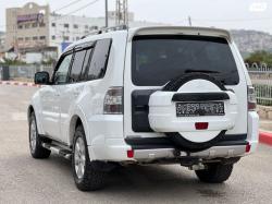 מיצובישי פג'רו ארוך 4X4 Desert אוט' דיזל 7 מק' 3.2 (200 כ"ס) דיזל 201