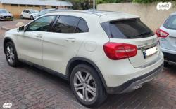 מרצדס GLA GLA200 Urban אוט' 1.6 (156 כ''ס) [2014-2017] בנזין 2016 למכירה ברח