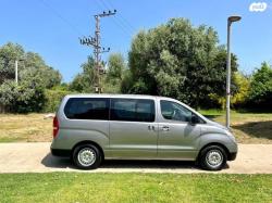 יונדאי i800 GLS CRDI מיניבוס ידני דיזל 8 מק' 2.5 (136 כ"ס) דיזל 2011 ל