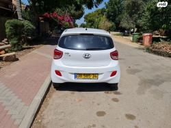 יונדאי i10 Insight ידני 1.0 (66 כ"ס) בנזין 2015 למכירה באומץ