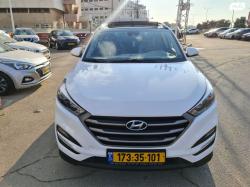 יונדאי טוסון Open Sky Plus אוט' בנזין 2.0 (155 כ''ס) בנזין 2018 למכיר