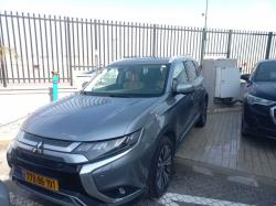 מיצובישי אאוטלנדר 4X4 Elite אוט' 7 מק' 2.0 (150 כ"ס) [2015 ואילך] בנז