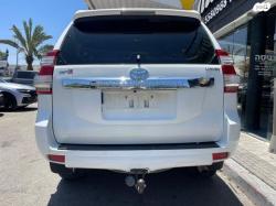 טויוטה לנד קרוזר ארוך 4X4 Luxury אוט' דיזל 7 מק' 2.8 (177 כ"ס) דיזל