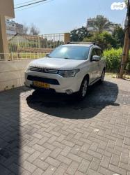 מיצובישי אאוטלנדר 4X4 Limited אוט' 7 דיזל מק' 2.3 (150 כ"ס) דיזל 2013