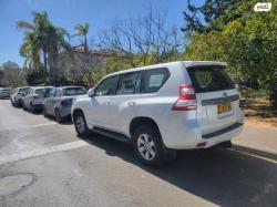 טויוטה לנד קרוזר ארוך 4X4 Luxury אוט' דיזל 7 מק' 2.8 (177 כ"ס) דיזל