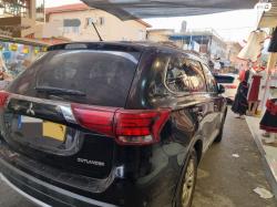 מיצובישי אאוטלנדר Instyle אוט' 7 מק' 2.0 (150 כ"ס) בנזין 2016 למכיר