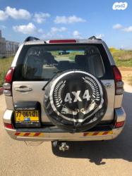 טויוטה לנד קרוזר ארוך 4X4 STD אוט' דיזל 8 מק' 3.0 (166 כ''ס) דיזל 2