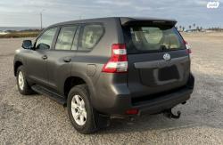 טויוטה לנד קרוזר ארוך 4X4 Select AC אוט' דיזל 7 מק' 3.0 (190 כ''ס) די