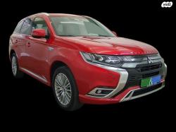מיצובישי אאוטלנדר PHEV 4X4 Luxury הייבריד אוט' 5 מק' 2.4 (135 כ''ס) ה