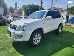 טויוטה לנד קרוזר קצר 4X4 STD אוט' דיזל 3.0 (173 כ''ס) דיזל 2008 למכ