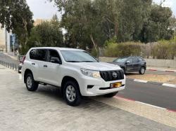 טויוטה לנד קרוזר ארוך 4X4 TS אוט' דיזל 7 מק' 2.8 (177 כ''ס) דיזל 20