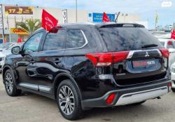 מיצובישי אאוטלנדר 4X4 Elite אוט' 7 מק' 2.0 (150 כ"ס) [2015 ואילך] בנז