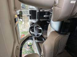 טויוטה לנד קרוזר ארוך 4X4 Luxury אוט' 7 מק' 4.0 (282 כ''ס) בנזין 2010 