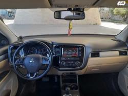 מיצובישי אאוטלנדר Instyle אוט' 7 מק' 2.0 (150 כ"ס) בנזין 2016 למכיר