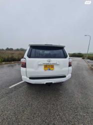 טויוטה 4Runner 4X4 SR5 אוט' 7 מק' 4.0 (270 כ"ס) בנזין 2023 למכירה במפעל