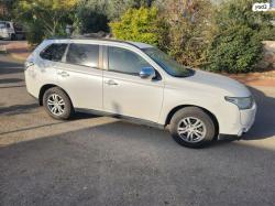 מיצובישי אאוטלנדר Instyle אוט' 7 מק' 2.0 (150 כ"ס) בנזין 2013 למכיר