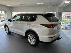 מיצובישי אאוטלנדר Executive אוט' 7 מק' 2.5 (181 כ"ס) בנזין 2021 למכי