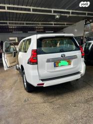 טויוטה לנד קרוזר ארוך Luxury 5 אוט' 5 מק' דיזל 5 דל' 2.8 (204 כ"ס) ד