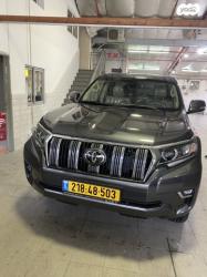 טויוטה לנד קרוזר ארוך Luxury 5 אוט' 5 מק' דיזל 5 דל' 2.8 (204 כ"ס) ד