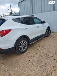 יונדאי סנטה פה 4X4 Premium אוט' דיזל 7 מק' 2.2 (197 כ"ס) דיזל 2015 למכ