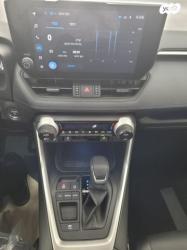 טויוטה RAV4 ארוך 4X4 Prime XSE אוט' 2.5 (302 כ''ס) היברידי חשמל / בנזי