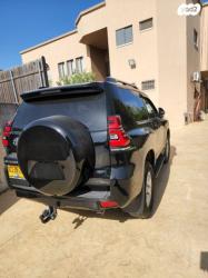 טויוטה לנד קרוזר קצר 4X4 Luxury SWB אוט' 3 דלתות דיזל 2.8 (204 כ''ס) 