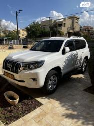 טויוטה לנד קרוזר ארוך 4X4 Select אוט' דיזל 7 מק' 2.8 (177 כ"ס) דיזל