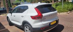 וולוו XC40 T4 Momentum Plus אוט' 2.0 (190 כ''ס) בנזין 2019 למכירה בקדימה 