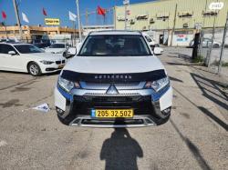 מיצובישי אאוטלנדר Instyle אוט' 7 מק' 2.0 (150 כ"ס) בנזין 2021 למכיר