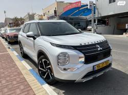 מיצובישי אאוטלנדר Instyle אוט' 7 מק' 2.5 (181 כ"ס) בנזין 2023 למכיר