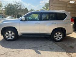 טויוטה לנד קרוזר ארוך 4X4 Luxury 60th אוט' דיזל 7 מק' 3.0 (190 כ''ס) ד