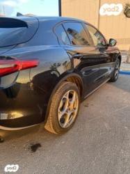 אלפא רומיאו סטלויו 4X2 Sprint אוט' 2.0 (200 כ''ס) בנזין 2022 למכירה 