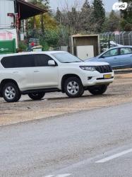 טויוטה לנד קרוזר ארוך 4X4 Luxury אוט' דיזל 7 מק' 2.8 (177 כ"ס) דיזל